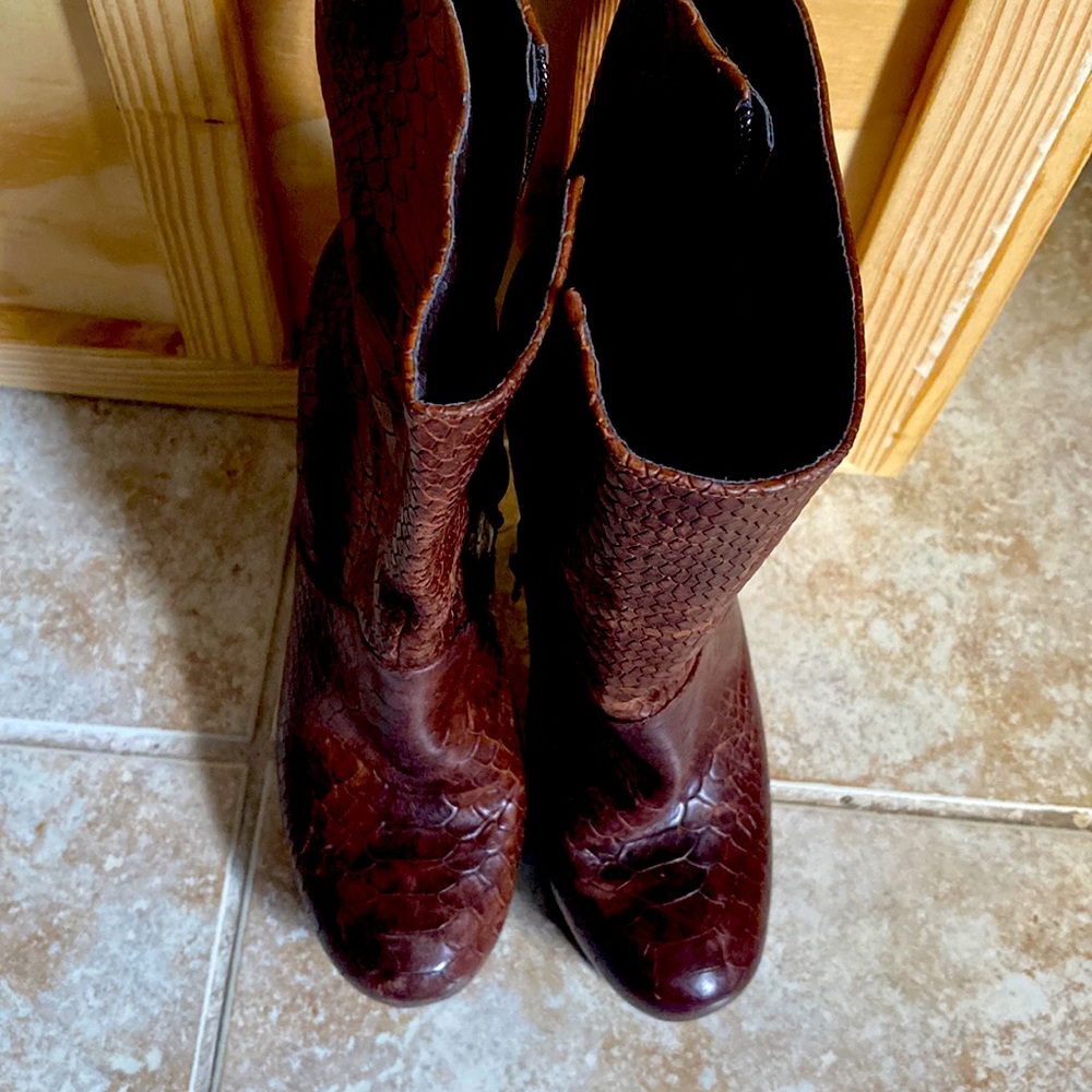Jessica Simpson boots